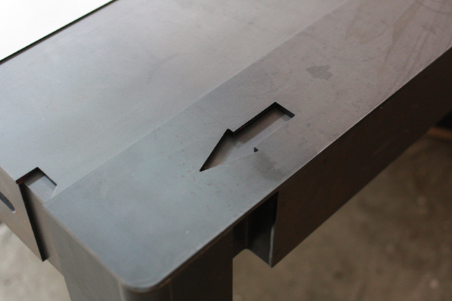 Floppytable-table-disquette-2-lecatalog.com
