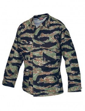La veste militaire camo de chez True Spec.