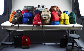 Une incroyable collection de sacs à dos vintages.