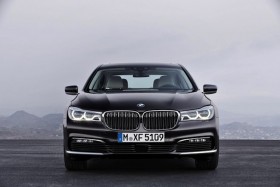 Nouvelle BMW Série 7, Retour Vers Le Futur