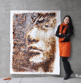 "Red" Hong Yi une plasticienne du quotidien.