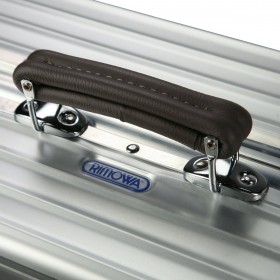 Japanisch mit Rimowa : une histoire de la Deutsch Qualität.