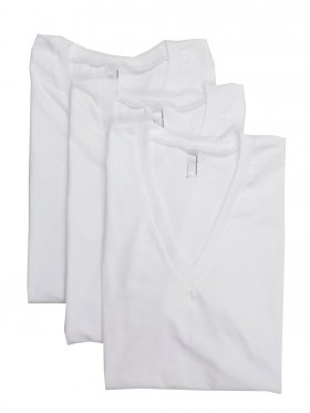 Les Tee shirt col V de chez American Apparel.
