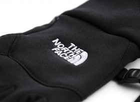 Les E-Tip Glove de chez The North Face 