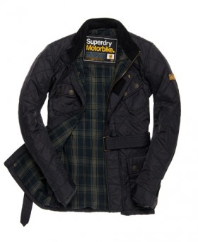 La Veste matelassée Time Trial de chez Superdry.