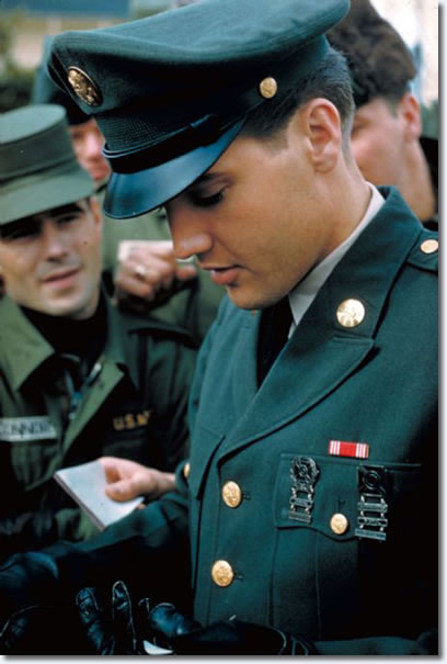 Elvis-armée-army-19-lecatalog.com